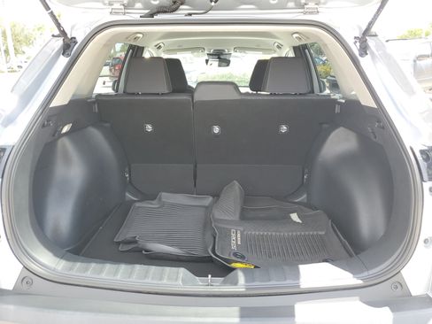 Certified 2024 Toyota Corolla Cross LE FWD image 9