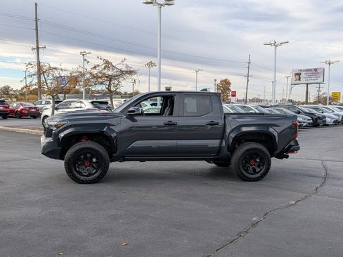 Certified 2025 Toyota Tacoma TRD Pro image 5