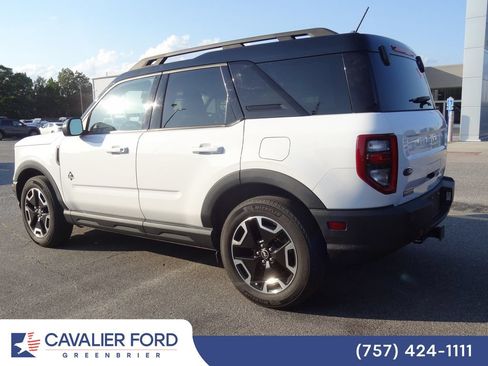 Used 2023 Ford Bronco Sport Outer Banks w/ Tech Package AWD/4WD image 5