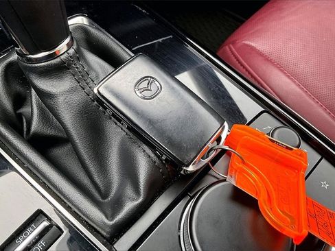 Certified 2024 MAZDA CX-30 AWD 2.5 S w/ Preferred Package image 11