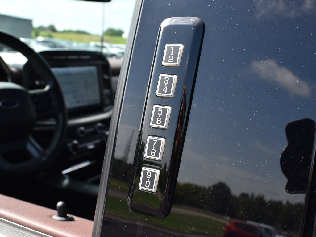 Used 2023 Ford F150 Lariat AWD/4WD image 19