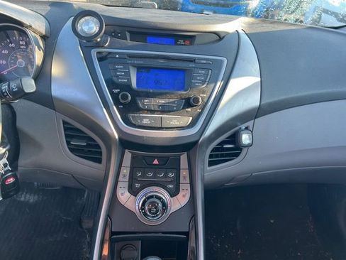 Used 2013 Hyundai Elantra GLS w/ Preferred Pkg FWD image 17