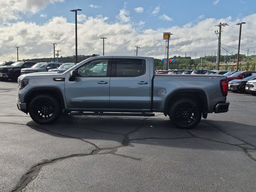 Used 2023 GMC Sierra 1500 Elevation w/ Elevation Premium Package AWD/4WD image 6