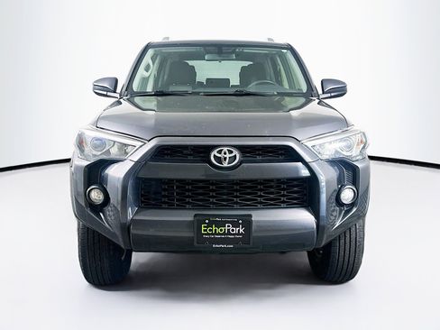 Used 2017 Toyota 4Runner SR5 image 2