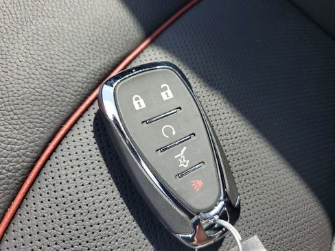 Used 2023 Chevrolet Equinox RS w/ RS Leather Package image 28