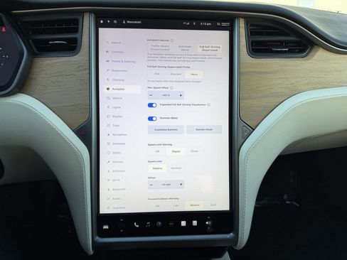 Used 2020 Tesla Model S Long Range Plus image 16