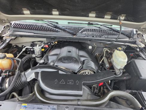 Used 2004 Cadillac Escalade AWD image 45