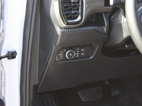 New 2025 Ford Ranger XLT w/ Equipment Group 301A High AWD/4WD image 12