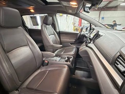 Used 2018 Honda Odyssey EX-L image 19