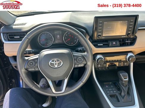 Certified 2020 Toyota RAV4 XLE Premium image 15