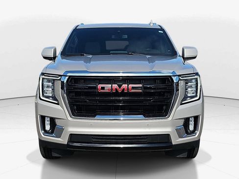 Used 2022 GMC Yukon XL SLE w/ Gmc Pro Safety Plus Package RWD image 12