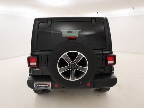 Used 2023 Jeep Wrangler Sahara image 4