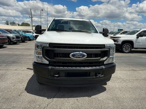 Used 2022 Ford F250 XL w/ Power Equipment Group AWD/4WD image 3