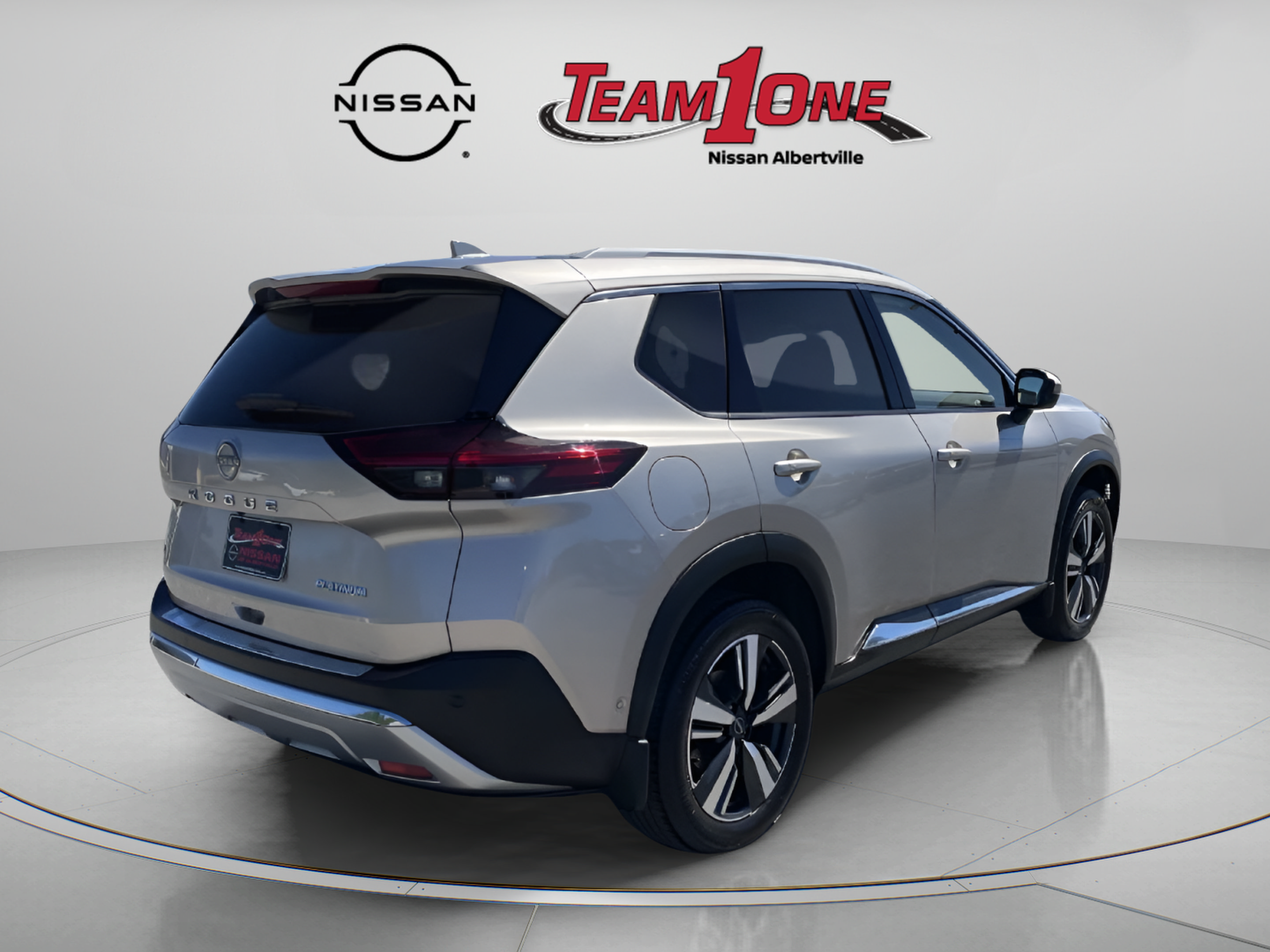 Used 2022 Nissan Rogue Platinum w/ Head-Up Display Package FWD image 8