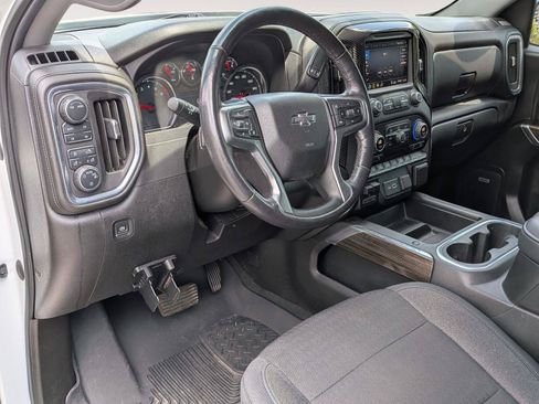 Used 2020 Chevrolet Silverado 1500 LT Trail Boss AWD/4WD image 9