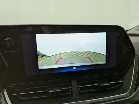 Used 2024 Chevrolet Trax ACTIV w/ Driver Confidence Package FWD image 6