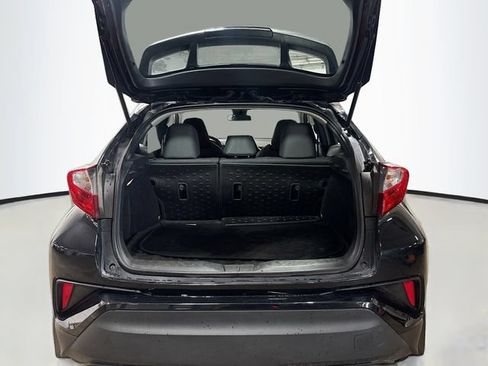Used 2021 Toyota C-HR Limited FWD image 17