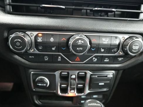 New 2026 Jeep Gladiator Sport image 29