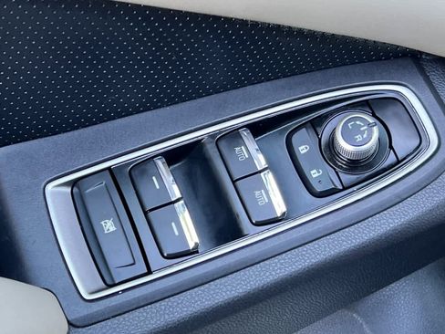 Used 2019 Subaru Ascent Limited w/ Popular Package #3 AWD/4WD image 13