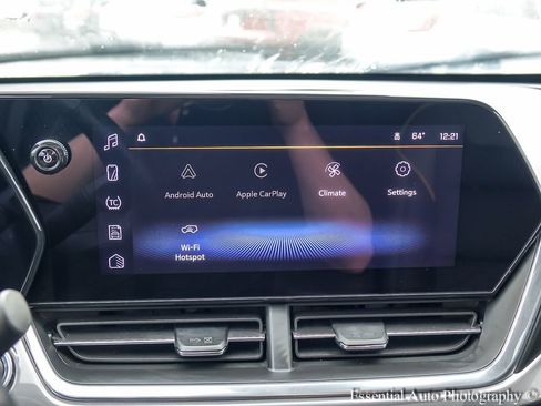 Used 2024 Chevrolet Trax ACTIV w/ Sunroof Package image 14