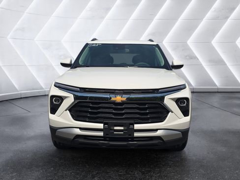 Used 2025 Chevrolet TrailBlazer LT AWD/4WD image 8