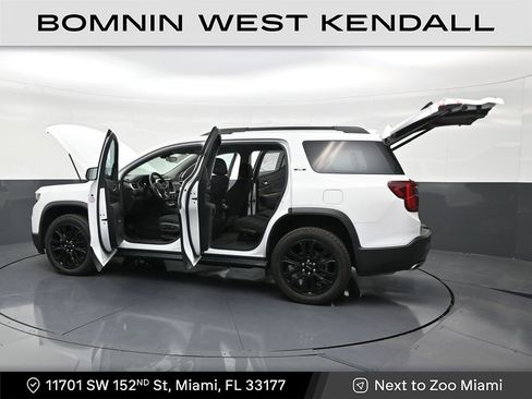 Used 2022 GMC Acadia SLE w/ Driver Convenience Package image 32