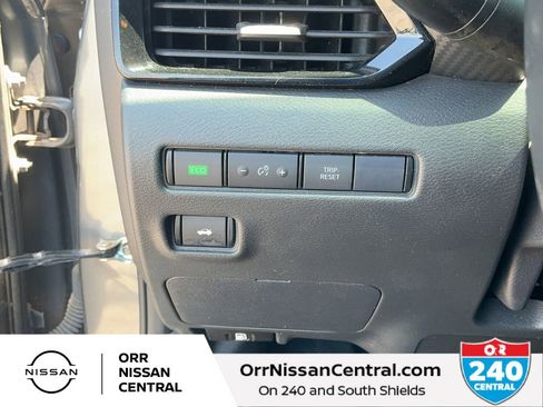 Used 2024 Nissan Sentra SV w/ All-Weather Package FWD image 18