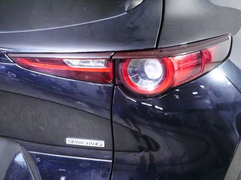 Used 2023 MAZDA CX-30 AWD 2.5 S w/ Premium Package image 17