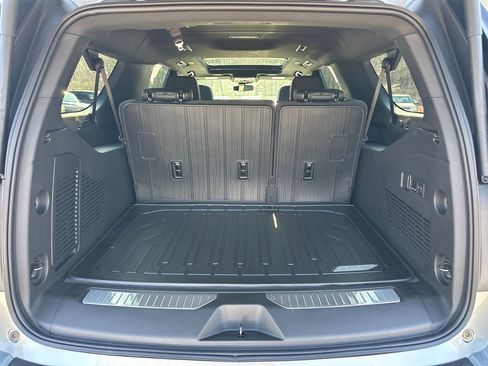 New 2026 GMC Yukon XL Denali w/ Sun & Power Step Package image 19