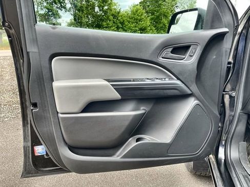 Used 2020 Chevrolet Colorado W/T w/ Custom Special Edition AWD/4WD image 21