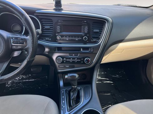 Used 2015 Kia Optima LX image 11