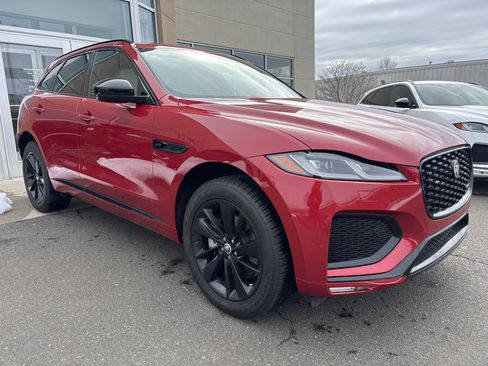 Certified 2025 Jaguar F-PACE R-Dynamic S image 8