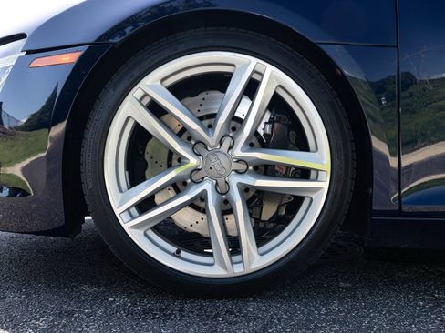 Used 2014 Audi R8 V8 w/ Convenience Package AWD/4WD image 61