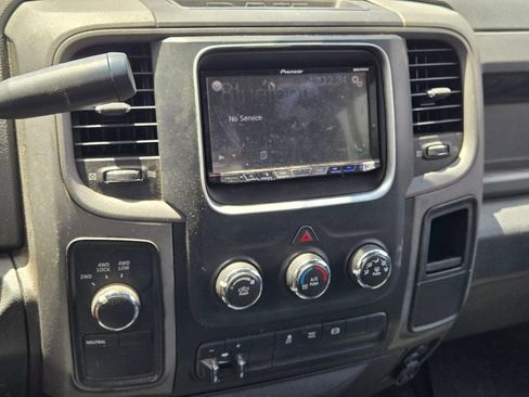 Used 2014 RAM 2500 Tradesman w/ Chrome Appearance Group AWD/4WD image 29