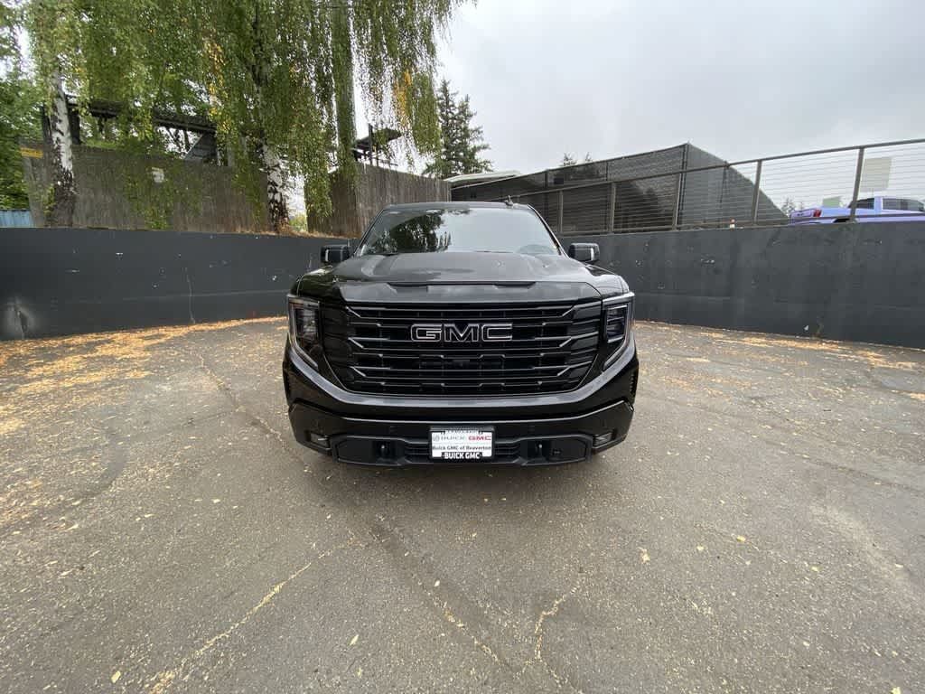 Used 2024 GMC Sierra 1500 Elevation w/ Elevation Premium Package AWD/4WD image 9