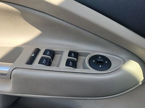 Used 2018 Ford Escape SE w/ SE Sync 3 Package image 23