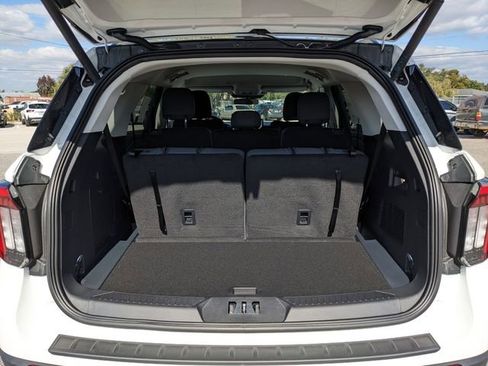 New 2026 Ford Explorer Active image 12