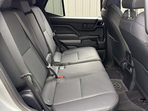Used 2026 Toyota 4Runner TRD Off-Road Premium AWD/4WD image 40