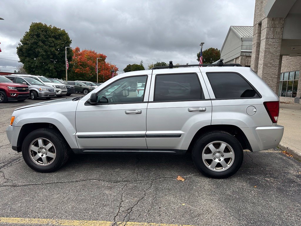 Used 2008 Jeep Grand Cherokee Laredo AWD/4WD image 2