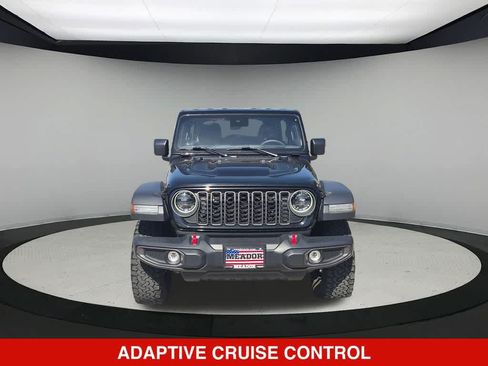 Used 2025 Jeep Wrangler Unlimited Rubicon AWD/4WD image 9