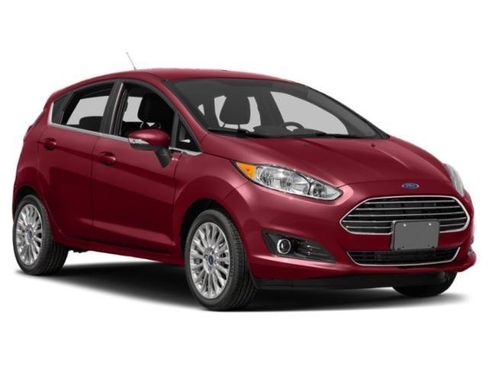 Used 2015 Ford Fiesta Titanium image 1