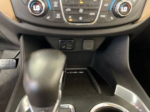 Certified 2022 Chevrolet Traverse Premier AWD/4WD image 42