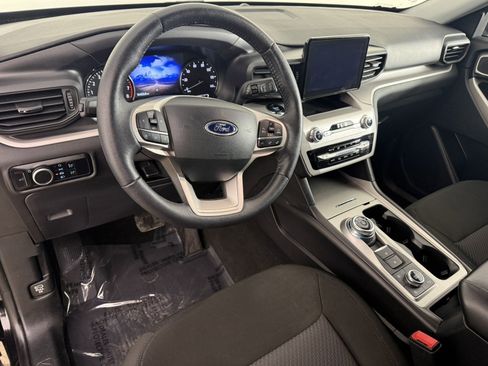 Used 2024 Ford Explorer XLT w/ Class IV Trailer Tow Package image 14