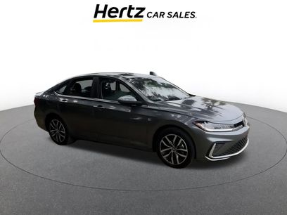 Used 2025 Volkswagen Jetta SE