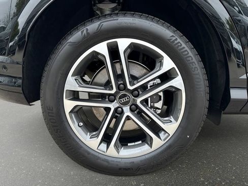 Certified 2025 Audi Q5 Premium Plus w/ Premium Plus AWD/4WD image 8
