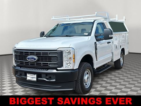 New 2025 Ford F250 XL w/ FX4 Off-Road Package image 7