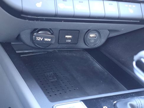 Used 2023 Hyundai Elantra SEL w/ Convenience Package image 22