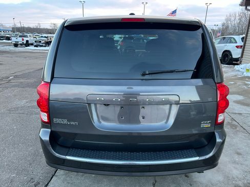 Used 2017 Dodge Grand Caravan GT image 6