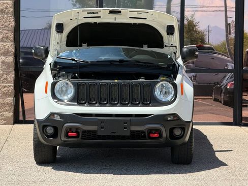 Used 2015 Jeep Renegade Trailhawk w/ Popular Equipment Group AWD/4WD image 21