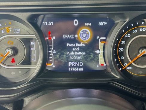 Used 2024 Jeep Gladiator Sport image 16